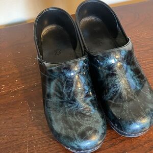 Dansko professional Clogs
